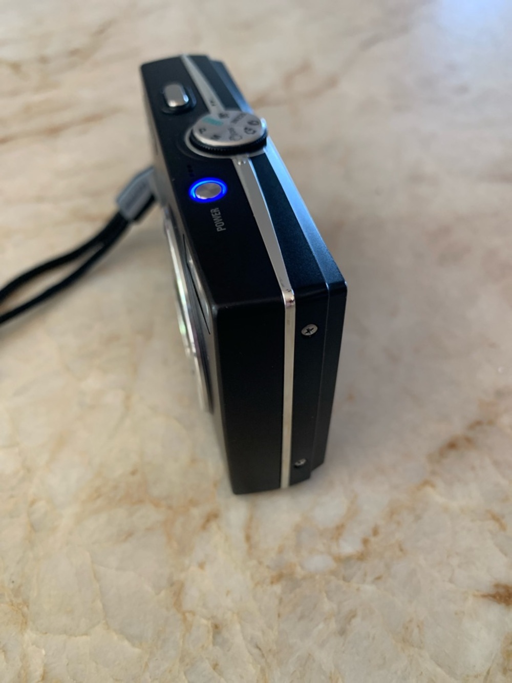 Samsung L200 10.2 MP - Tested - Compact Digital Camera with Battery and Charger - Picture 7 of 10